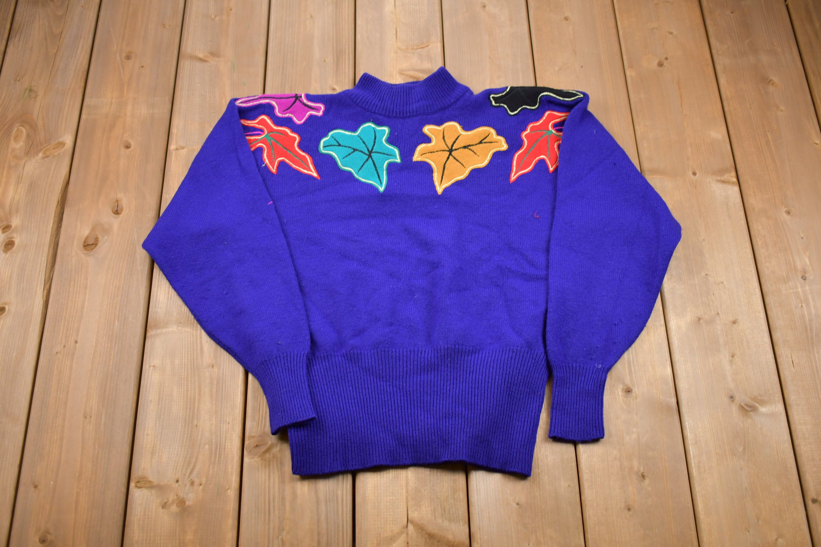 Vintage 1990s Embroidered Leaf Knitted Sweater