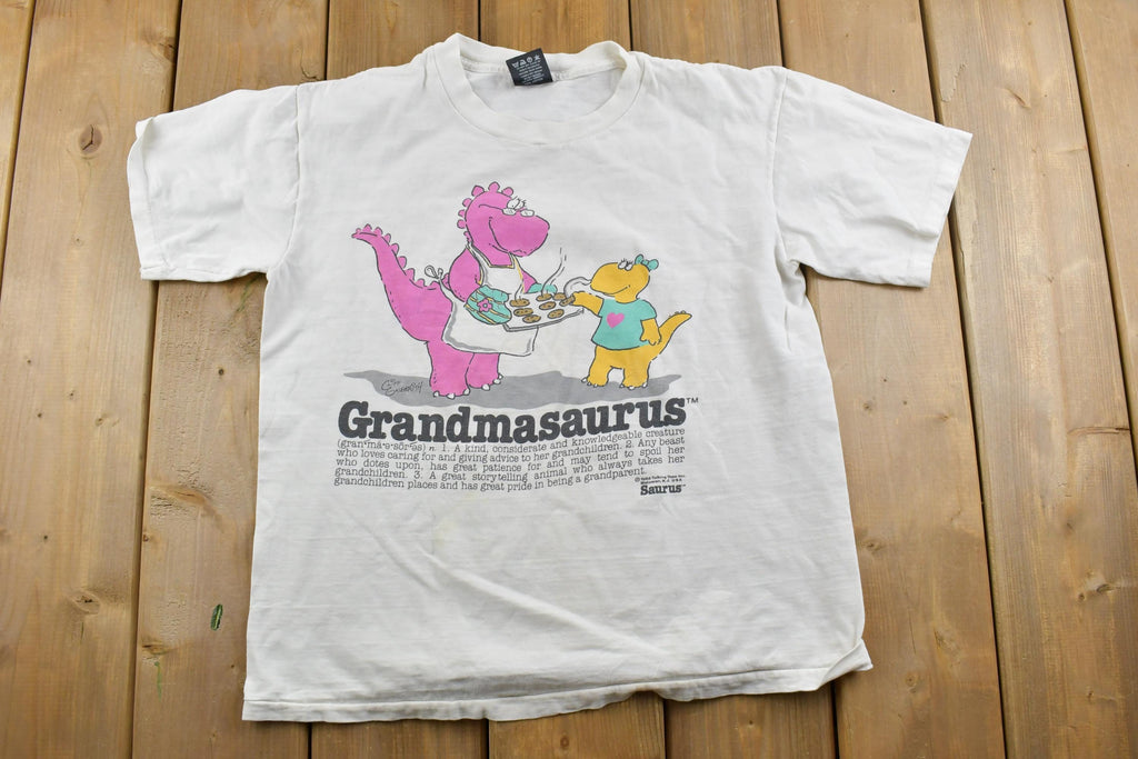 Vintage 1990s Grandmasaurus Cute Grandma Dinosaur Graphic T-Shirt