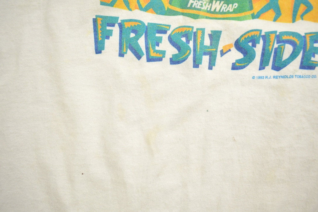 Vintage 1990s Salem Cigarettes "Comin To The Fresh Side" Graphic T-Shirt