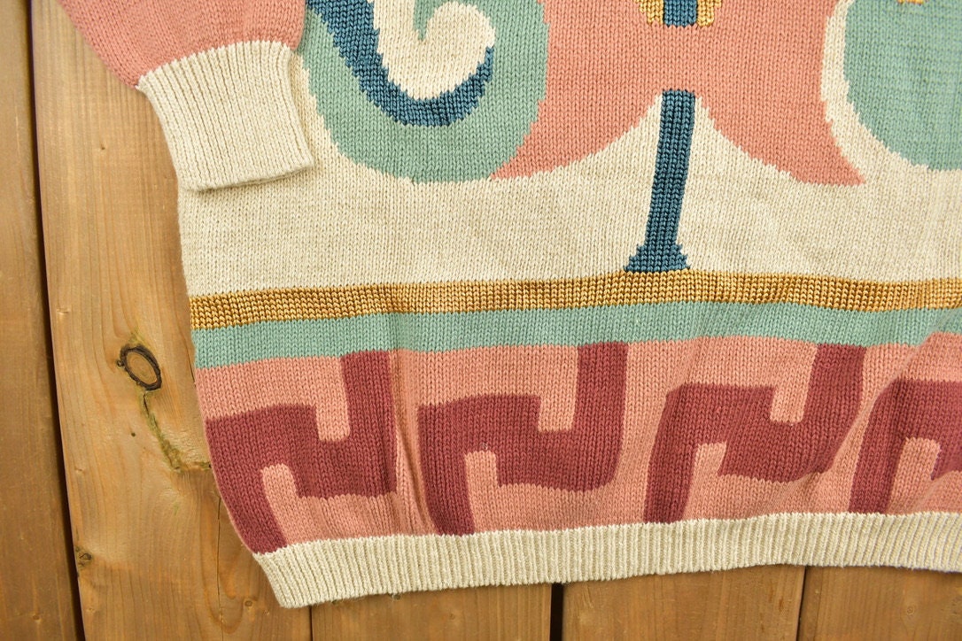 Vintage 1990s Abstract Patterned Knitted Sweater /