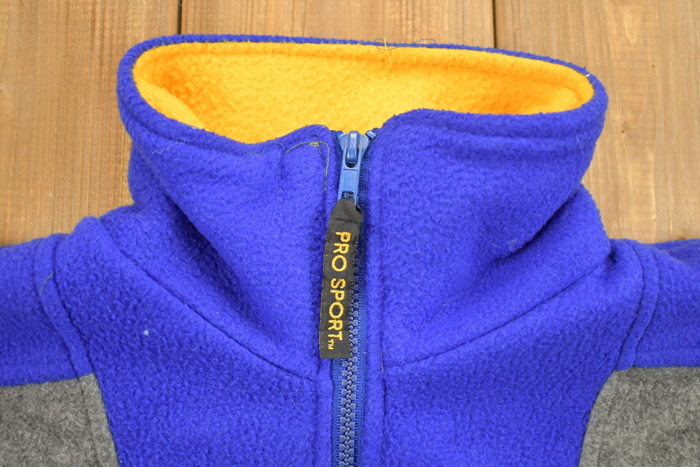 Vintage 1990s Pro Sport Quarter Zip Fleece Sweater