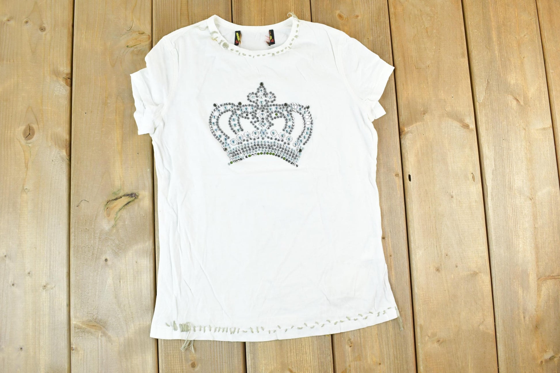 Women Vintage Vigoss Bedazzled Crown Y2K T-Shirt