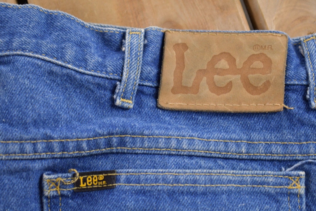 Vintage 1980s Lee Denim Jeans 36 x 31 / Mid Wash / Union Made Denim / Distressed Jeans / Streetwear Fashion / / Vintage Pants / Boot Cut