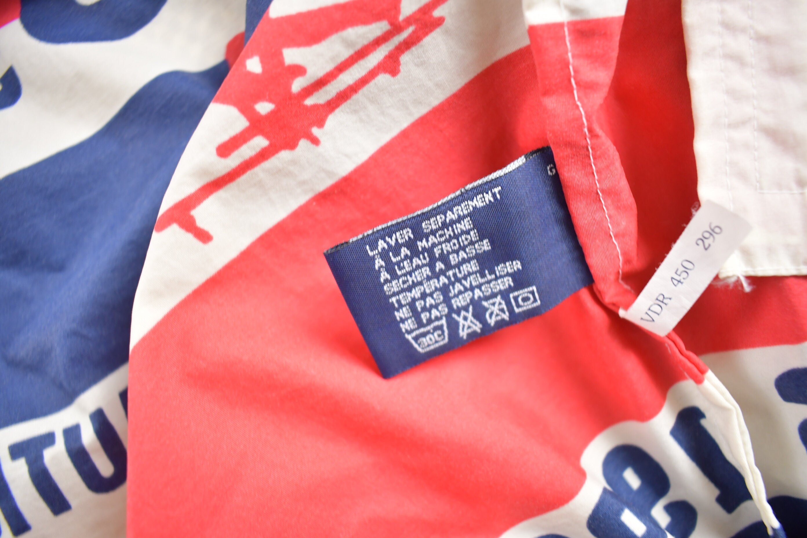 Vintage 1996 Nautica All Over Print Jacket