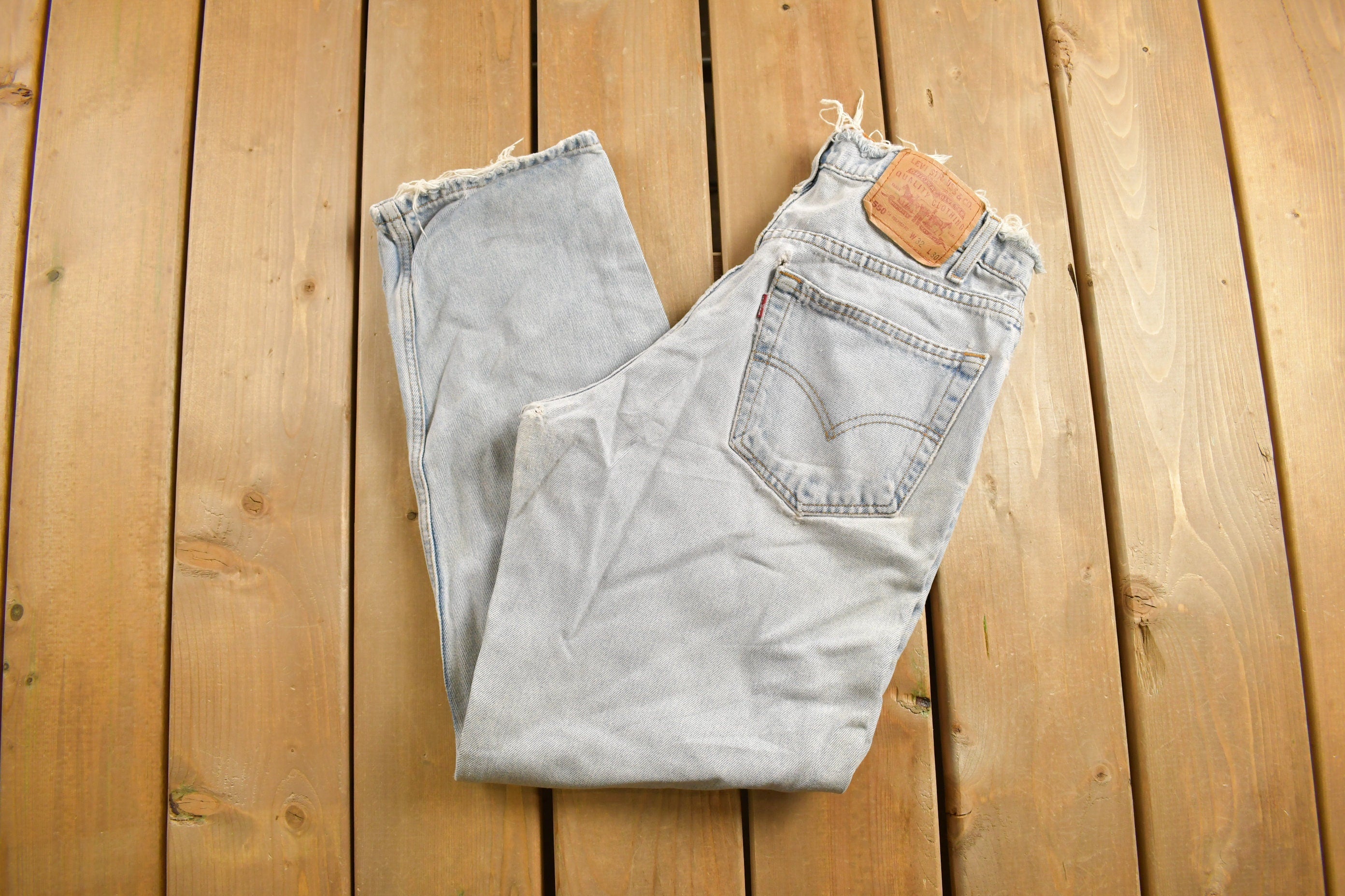 Vintage 1990s Levi's 550 Red Tab Jeans Size 30 x 28.5