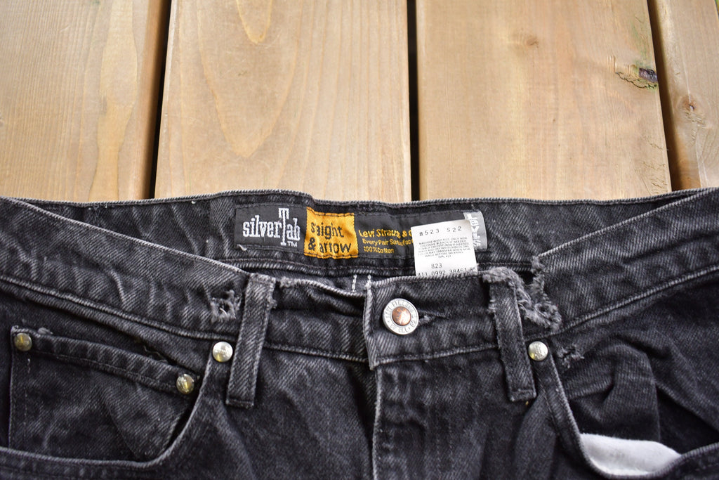 Vintage 1990s Straight And Narrow Silver Tab Levi's Jeans Size 30 x 29.5
