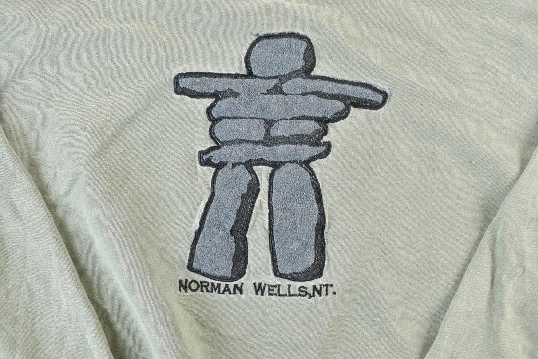 Vintage 1990s Norman wells Rock Guy Souvenir Crewneck Sweatshirt