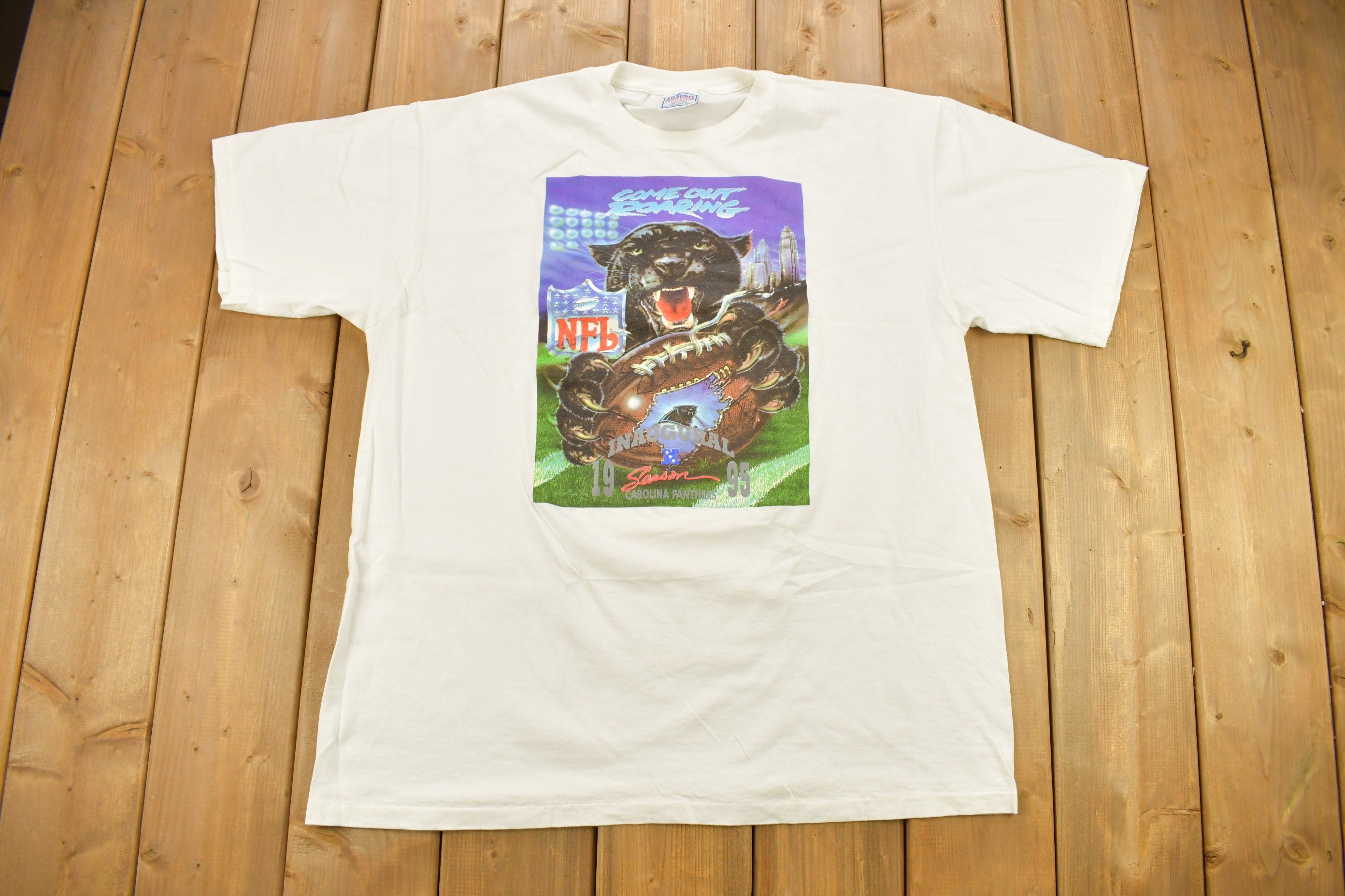 Vintage 1995 Carolina Panthers NFL Inaugural Season Graphic T-Shirt