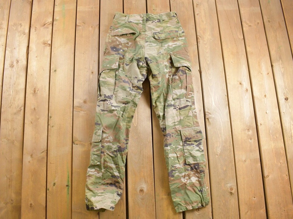 Vintage 1990s Army Woodland Camouflage Cargo Pants Size 27 - 31 x 32.5 / Army Pants / Military Pant's / Vintage Cargos / Made in