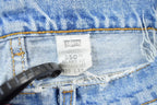 Vintage 1990s Levi's 550 Red Tab Jeans Size 29x 32