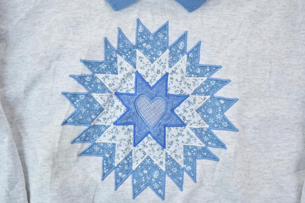 Vintage 1990s Mandala Snowflake Double Collar Cute Christmas Crewneck Sweater