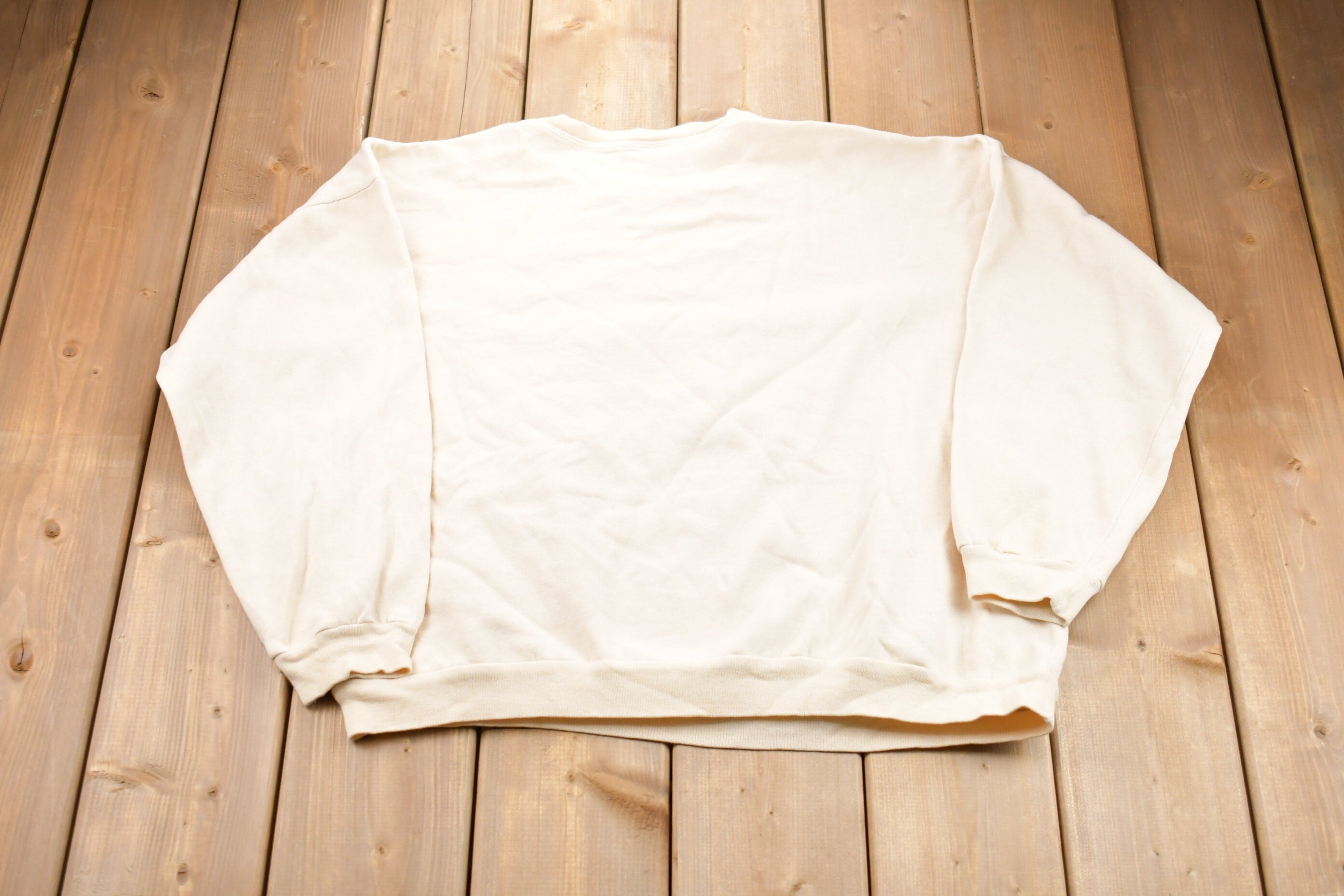 Vintage 1990s Club Vacaciones Santa Tecla Crewneck Sweatshirt