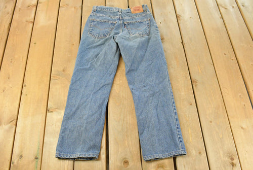 Vintage 1990s Levi's Denim Jeans Women's 27 x 26 / Relaxed Fit / 90s Levi's / Distressed Sun Faded Jeans