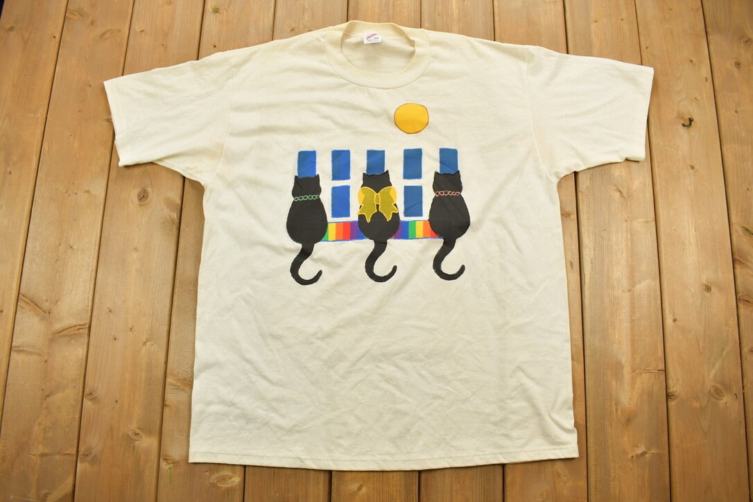 Vintage 1990s Cute Cat Theme Graphic T-Shirt