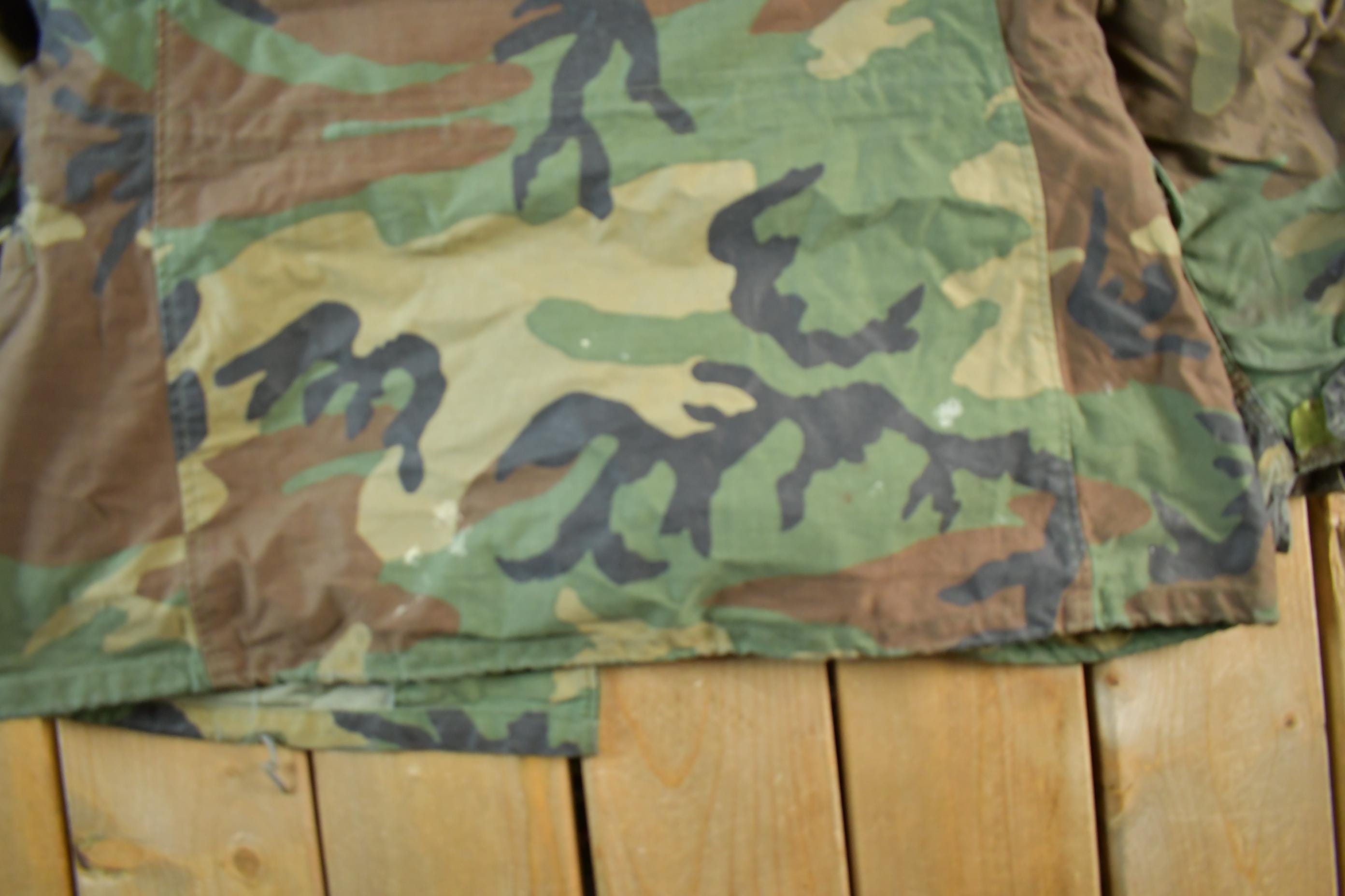 Vintage 1980s Military Woodland Camo Combat Field Jacket Men's Medium