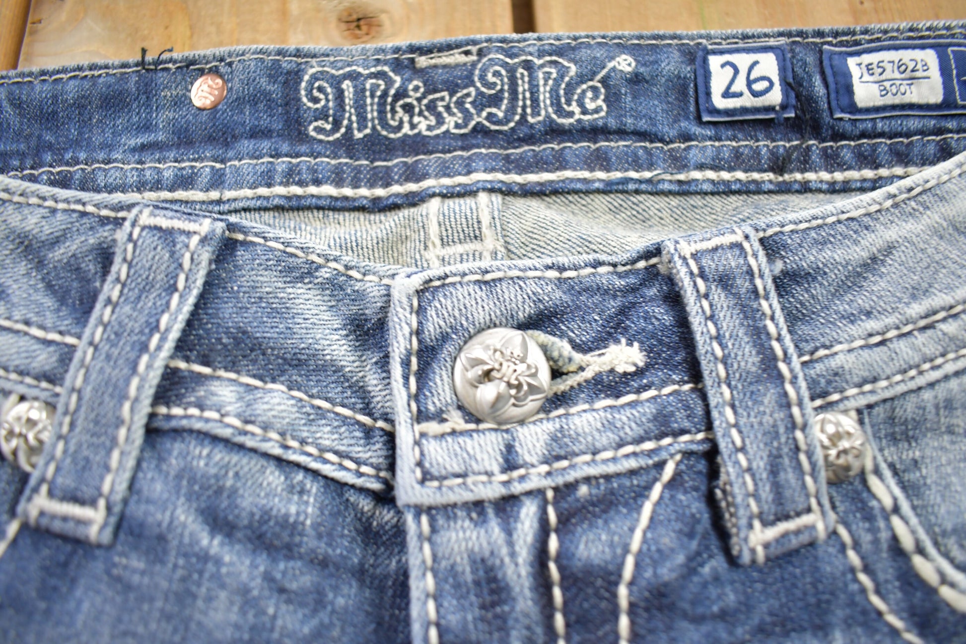 Vintage Y2K Miss Me Bedazzled Low Rise Jeans Size 26x32