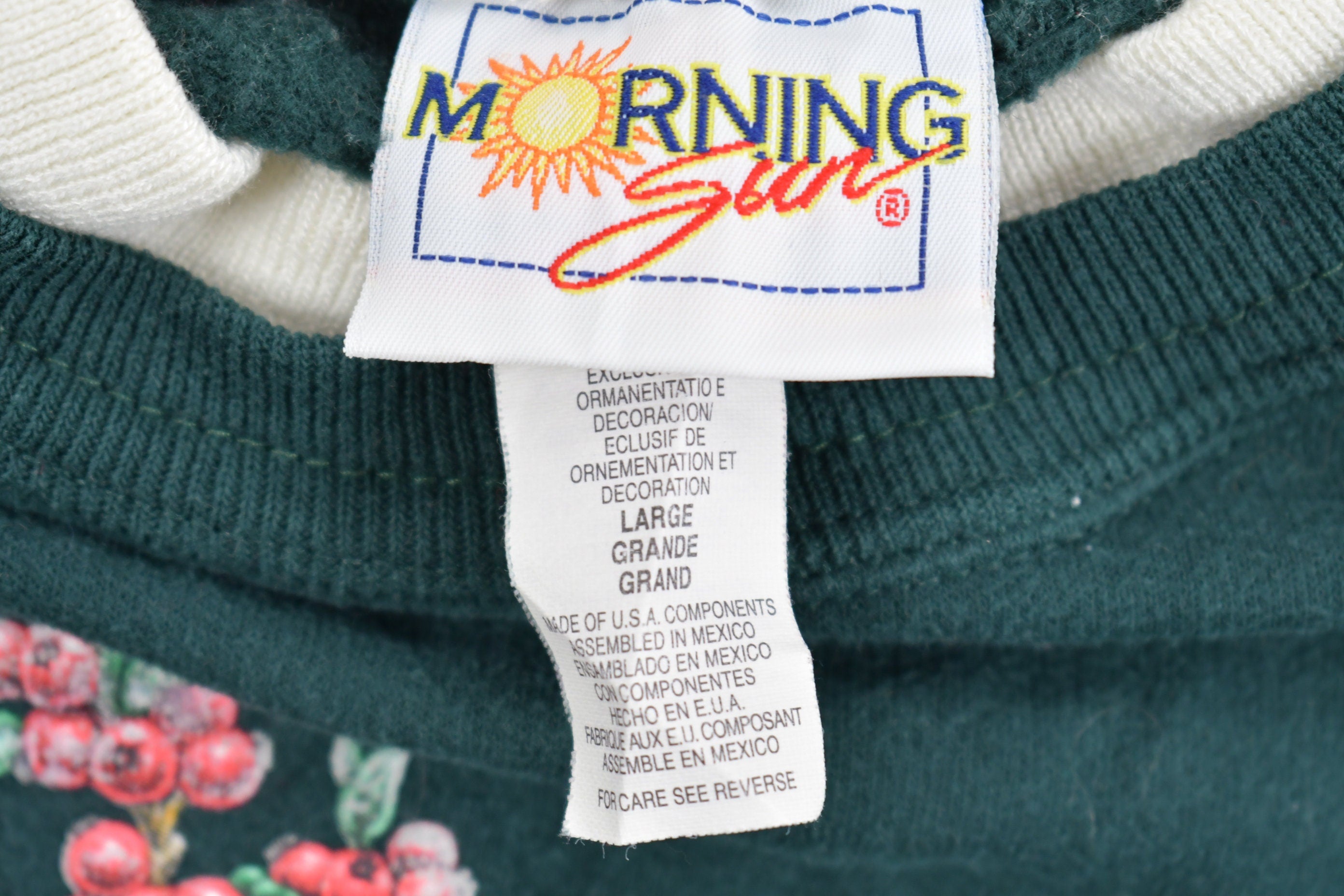 Vintage 1990s Morning Sun Bird Crewneck / Flowers / Nature Print / Vintage Sweatshirt / Animal Print / Wilderness / Double Collar
