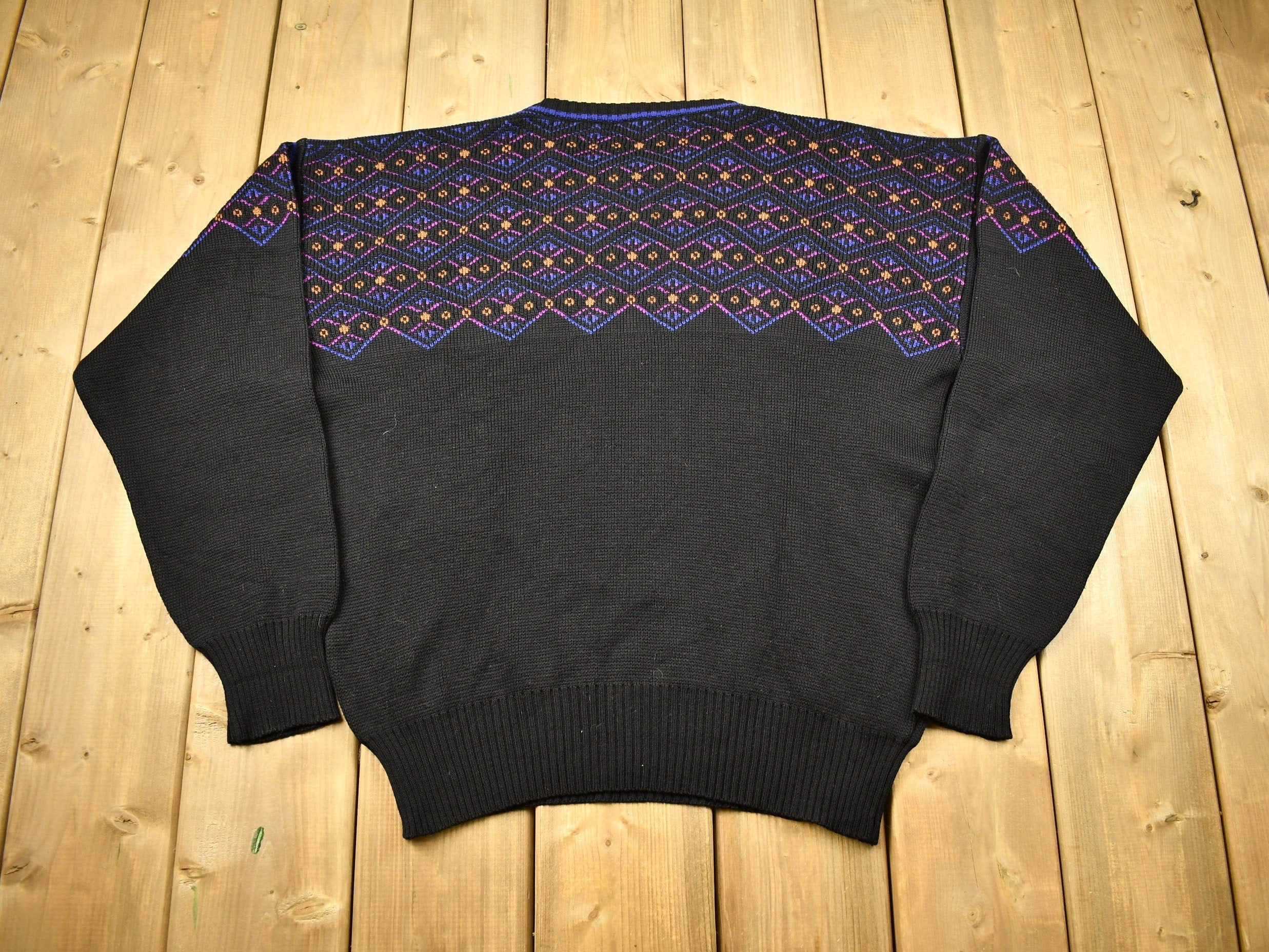 Vintage 1980s Abstract Pattern Meister Knitted Crewneck Sweater