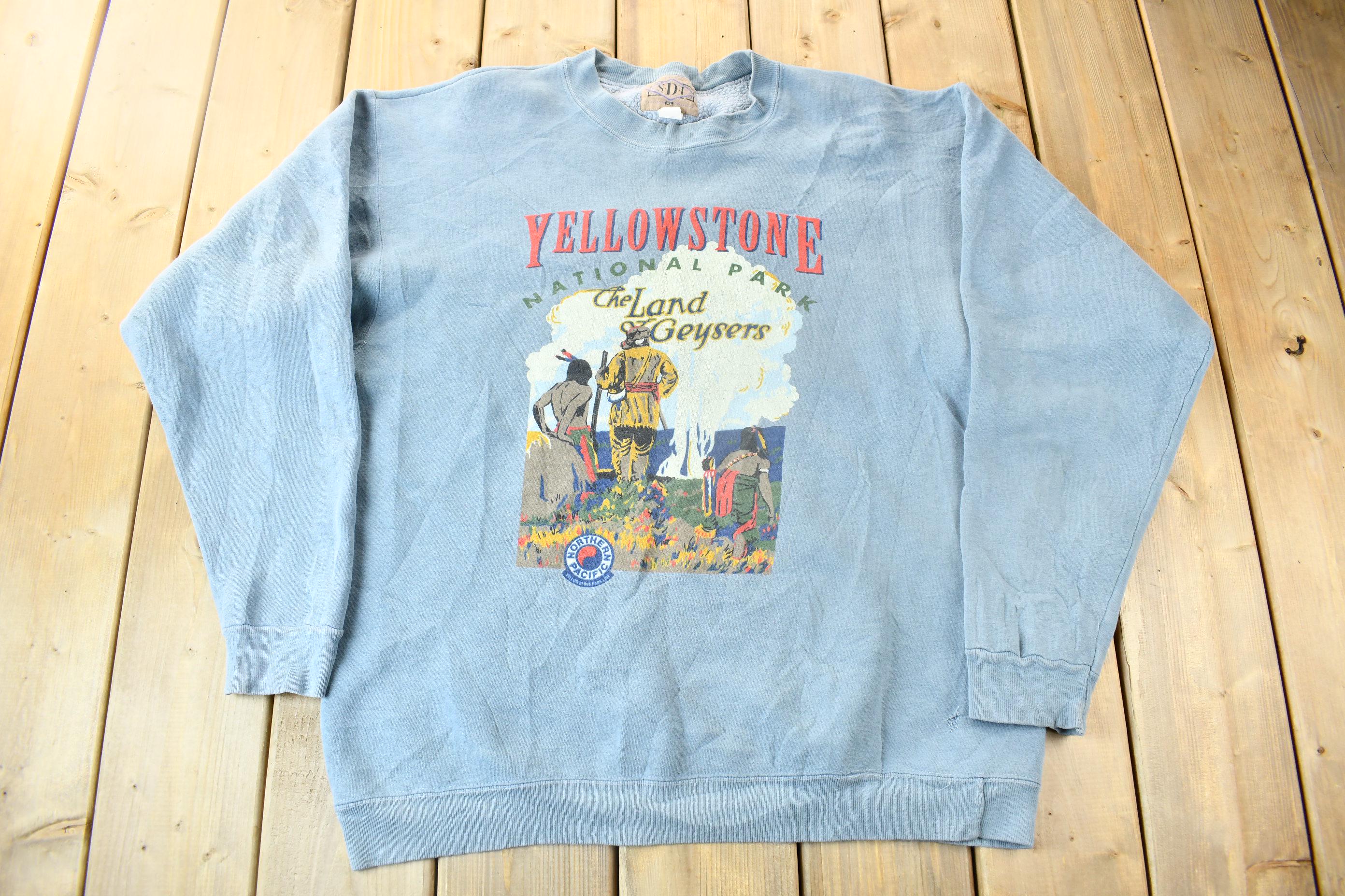 Vintage 1990s Yellowstone National Park The Land Geysers Crewneck