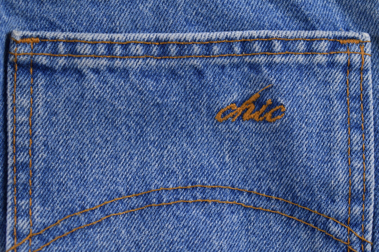 Vintage 1980's Chic Blue Jeans 27 x 28.5 / American Vintage / Streetwear Fashion / Vintage Pants / Made in USA / Tapered