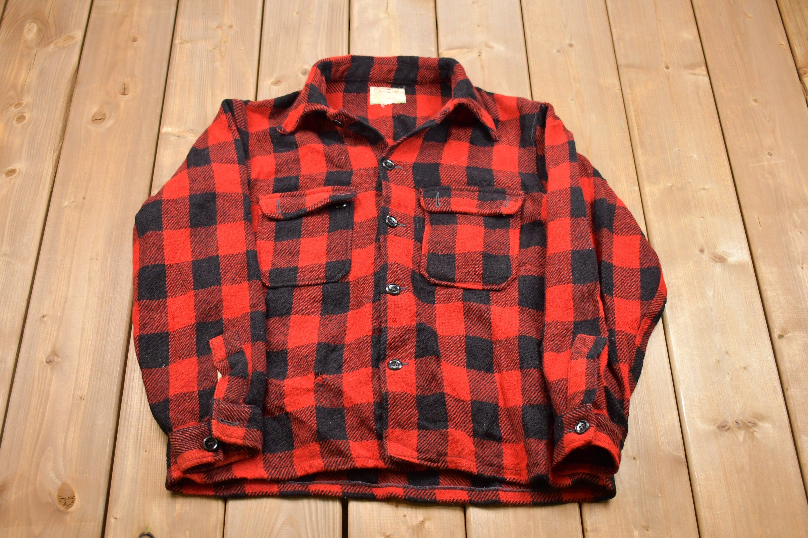 Vintage 1960s Outdoor World Plaid Flannel Button Up Shirt