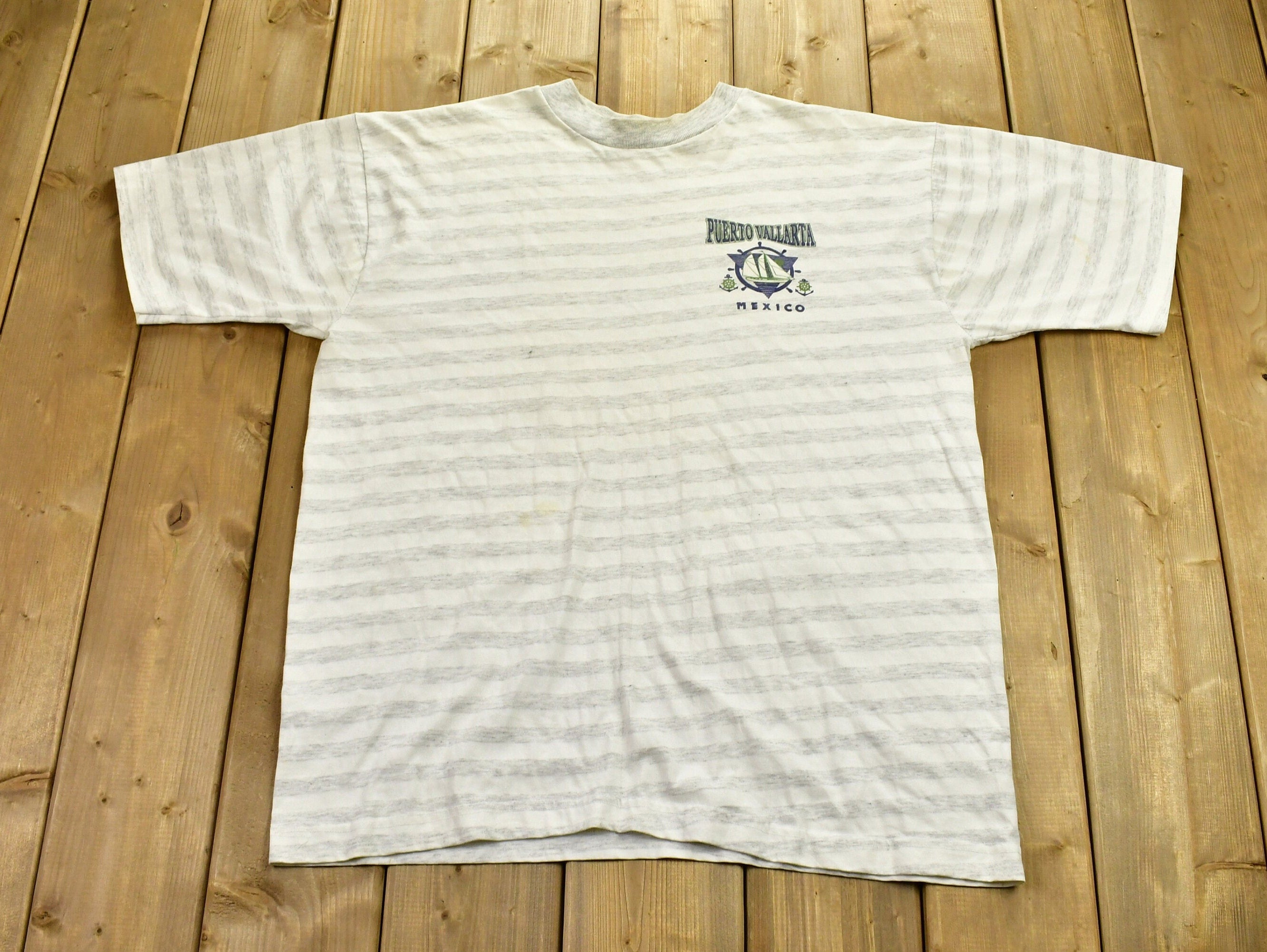 Vintage 1990s Puerto Vallarta Mexico T-Shirt