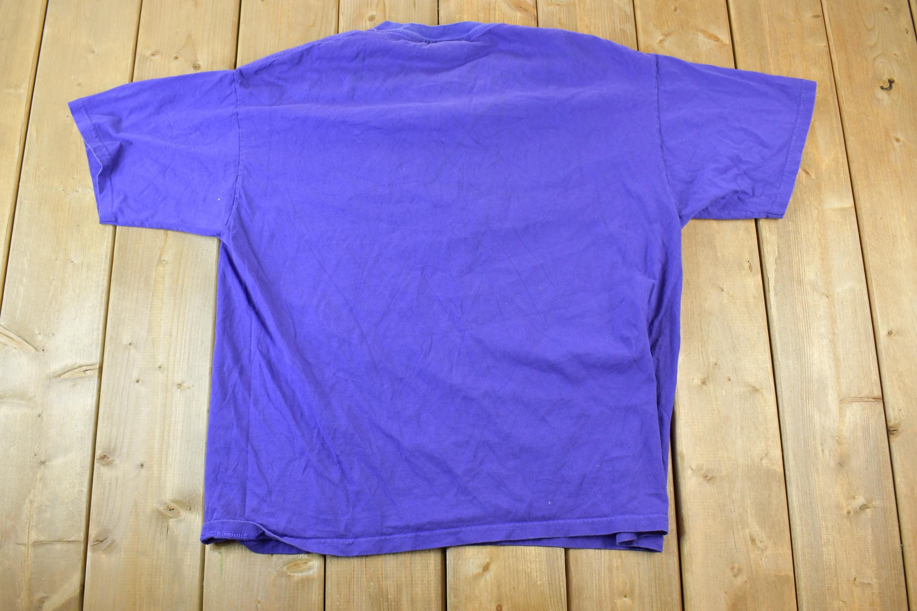 Vintage 1990s Minnesota Vikings NFL Graphic T-Shirt