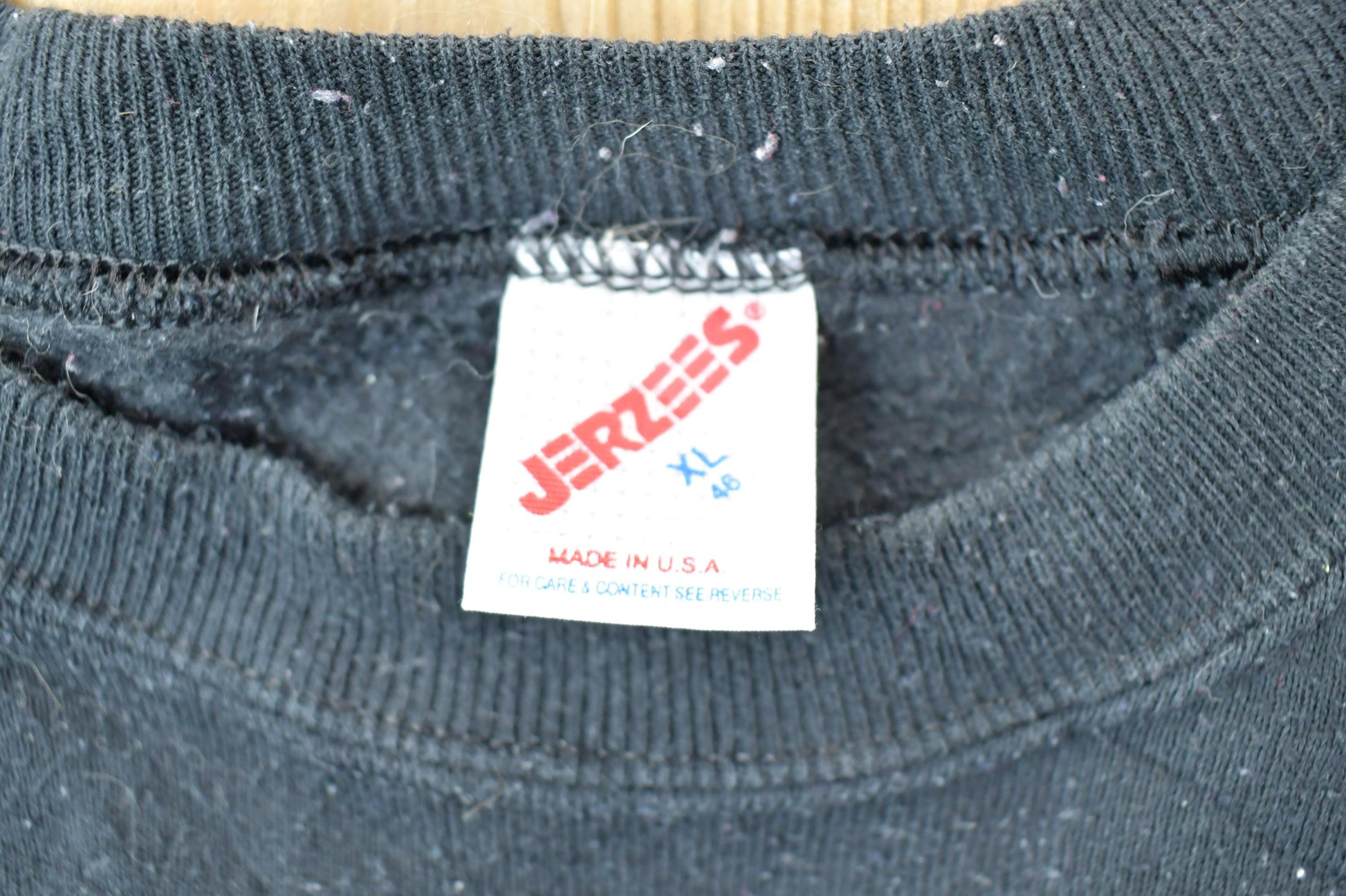 Vintage 1987 Wolf With Northern Lights Moon Theme Crewneck / Vintage Sweatshirt / Outdoorsman / Wilderness Sweatshirt / 80s Sweater