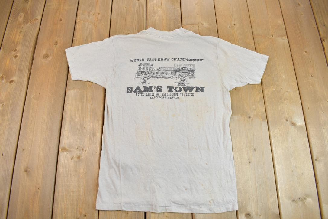 Vintage 1983 Sam's Town World Fast Draw Championship Graphic T-Shirt