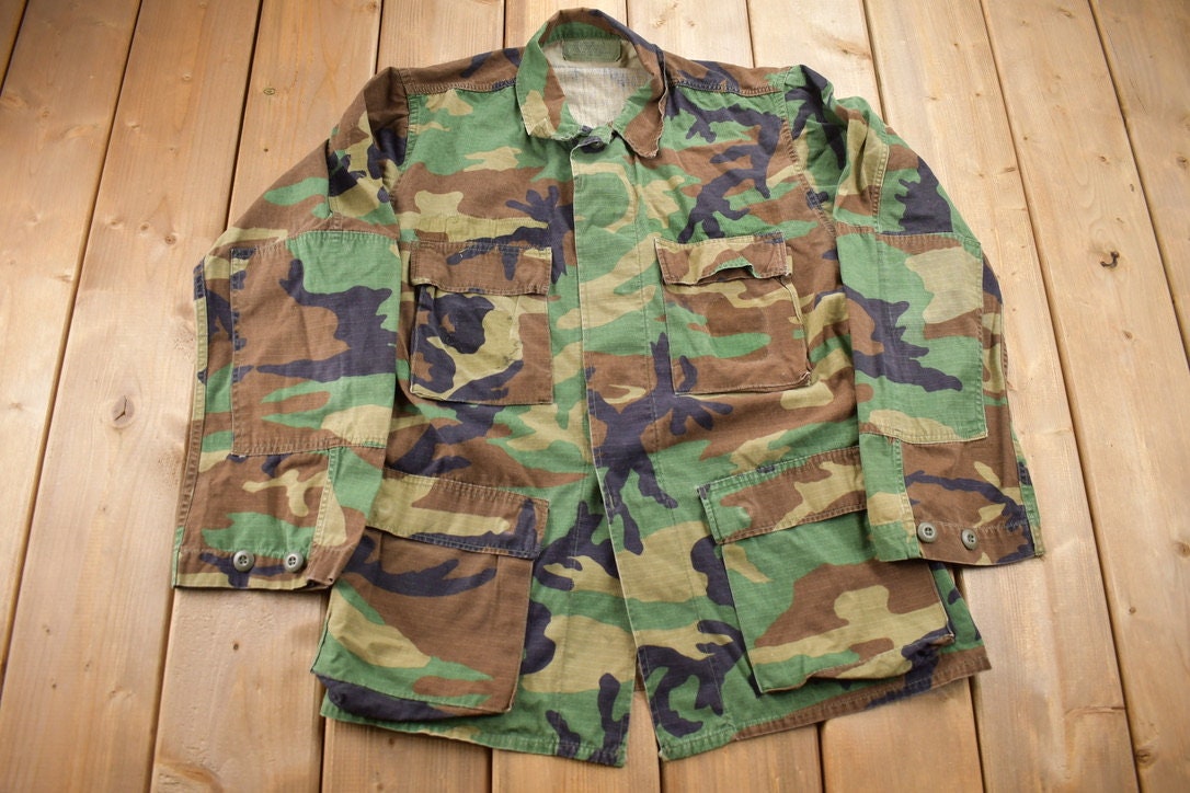 Vintage 1980s Military Army Camo Button Up Shirt