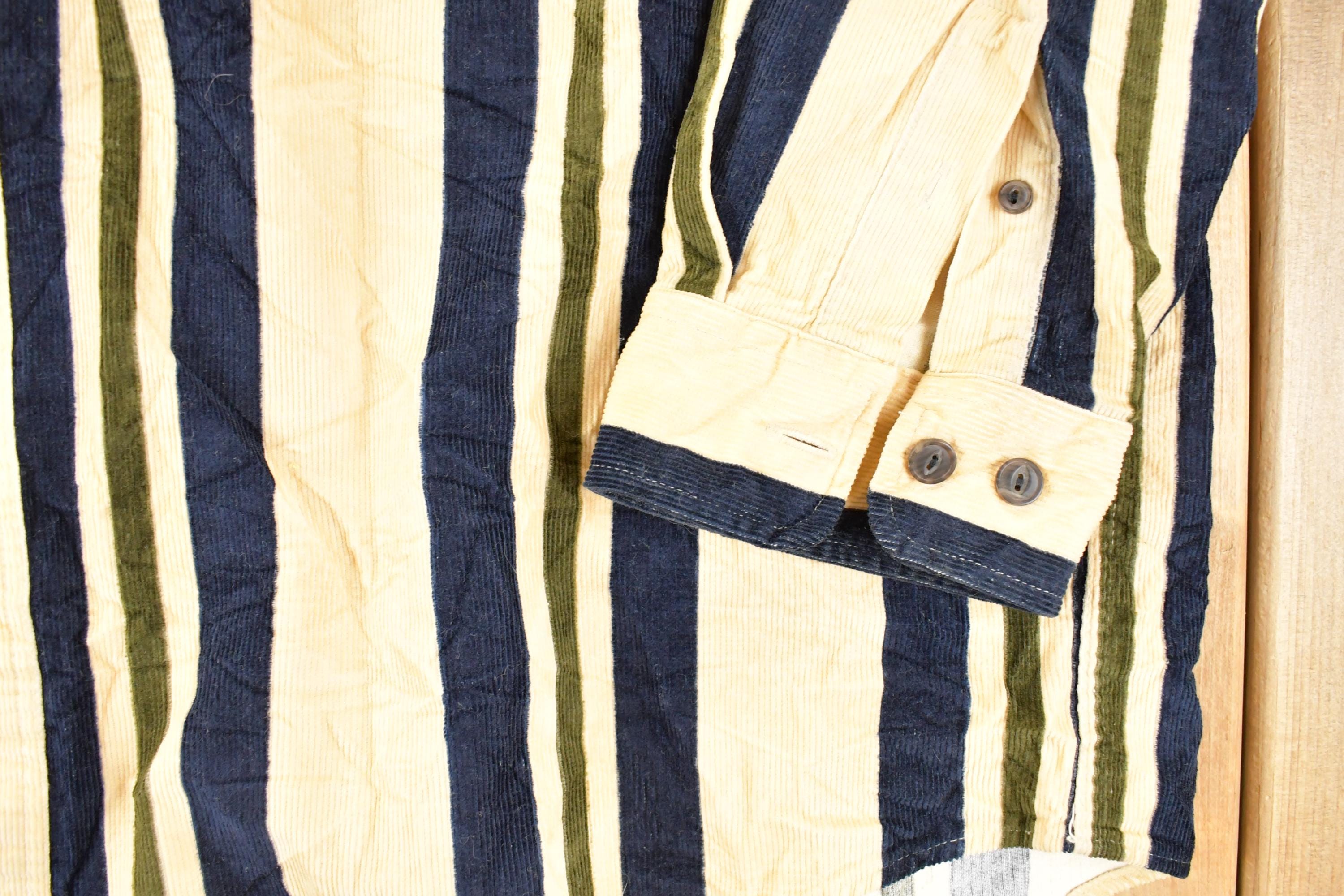 Vintage 1990s Northwest Territories Vertical Striped Corduroy Button Up Shirt Mens L