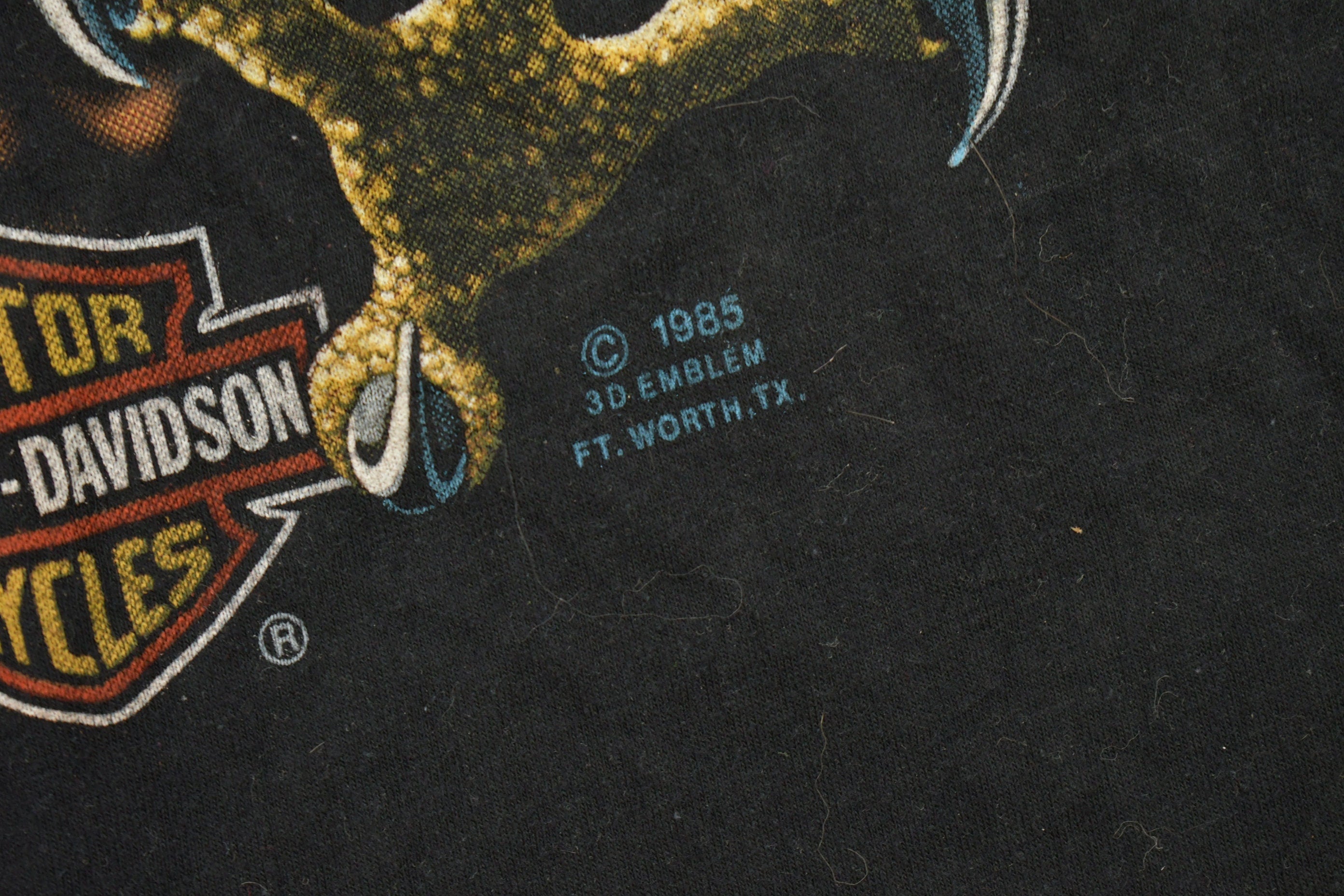 Vintage 1985 Harley Davidson "Born To Be Wild" 3D Emblem Eagle Graphic T-Shirt