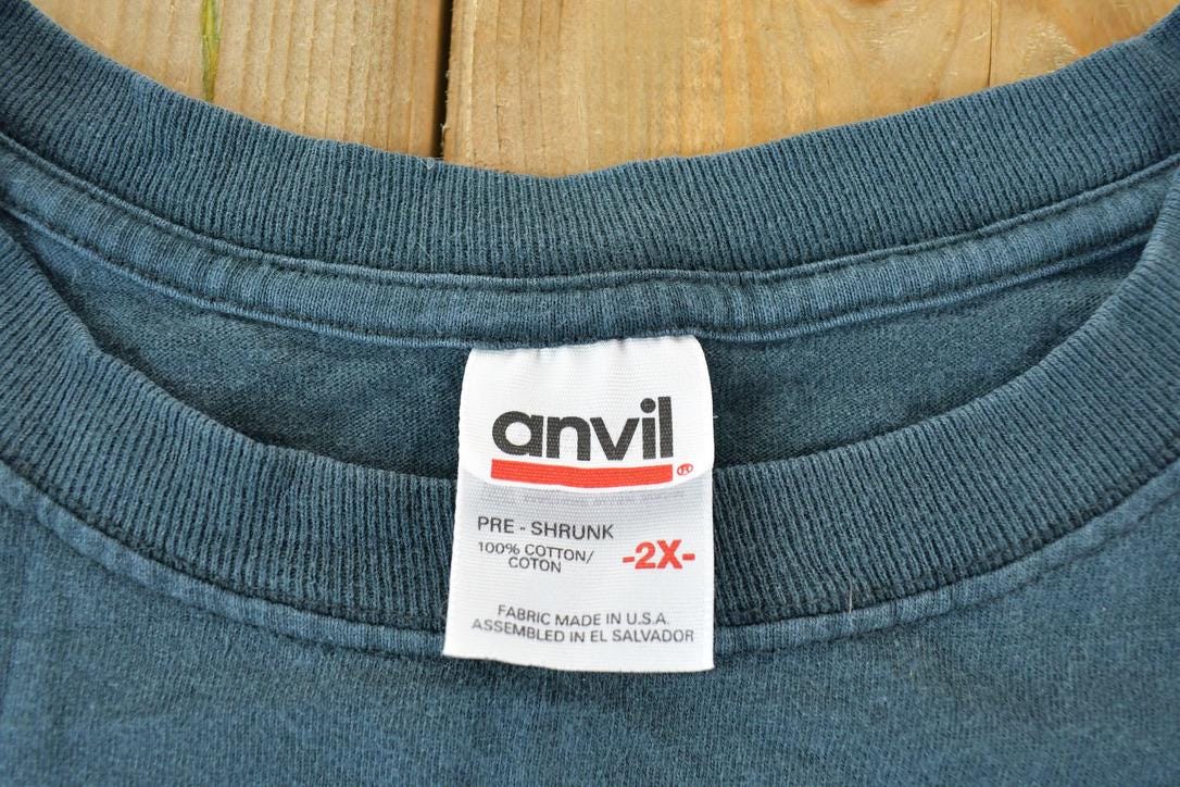 Vintage 1990s Black Panther Outdoors T-Shirt