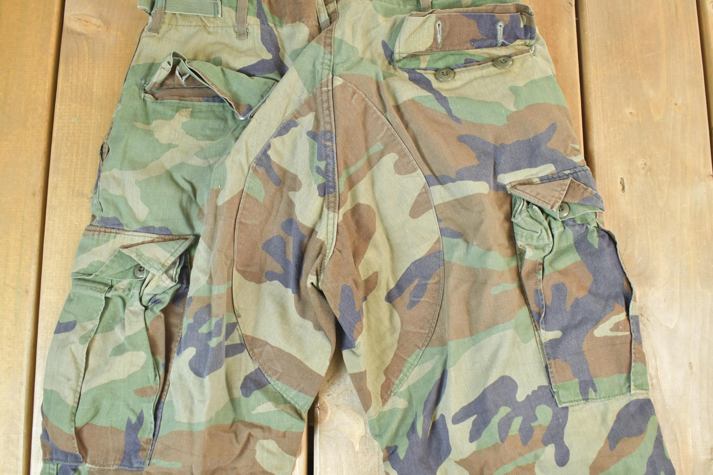 Vintage 1990s Army Camouflage Cargo Pants Size 32 x 28