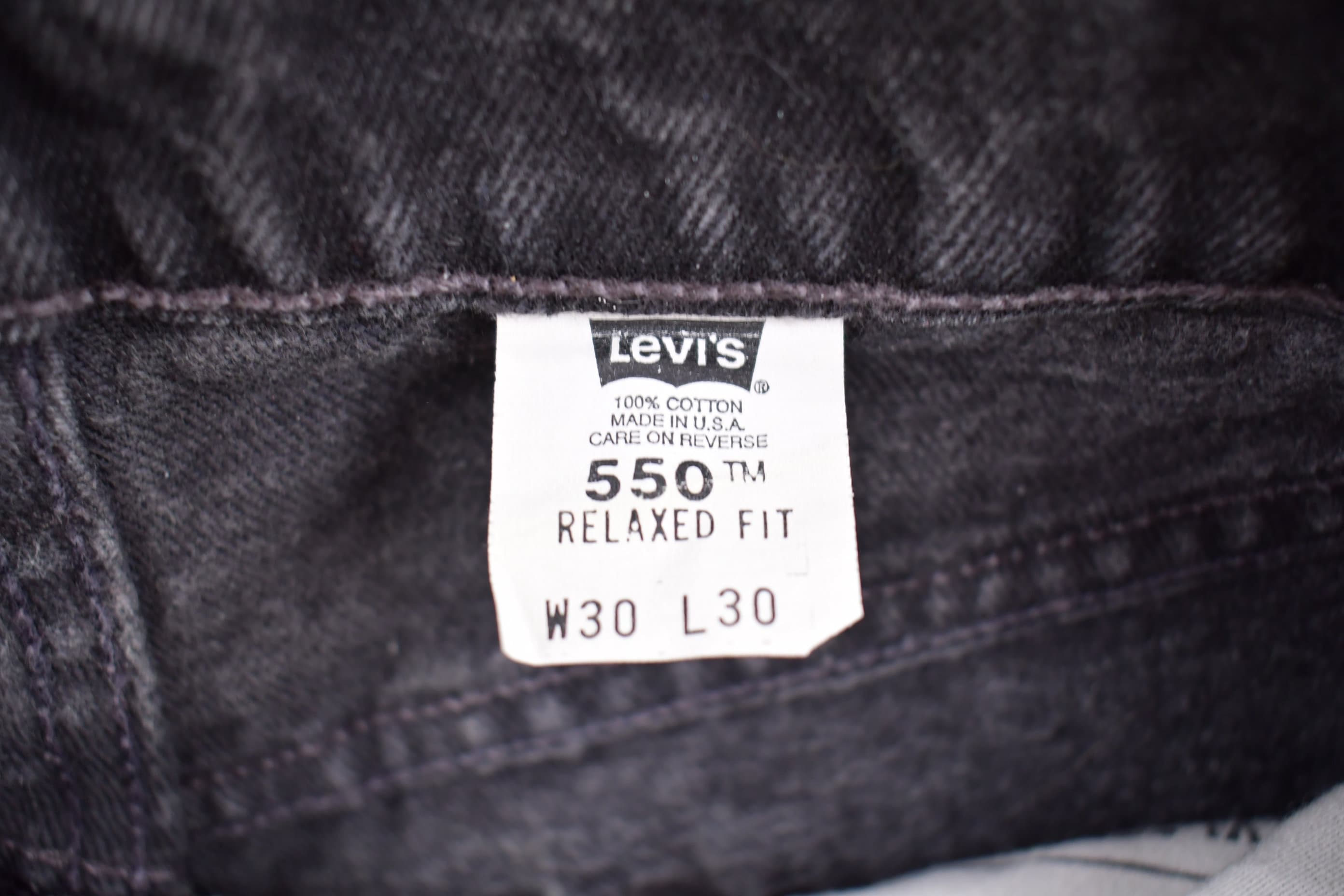 Vintage 1990s Levi's 550 Red Tab Denim Jeans Size 28 x 29