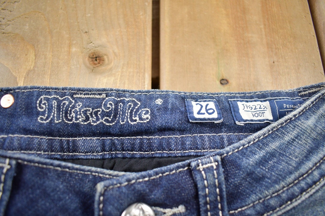 Vintage Y2K Miss Me Bedazzled Low Rise Jeans Size 26x31