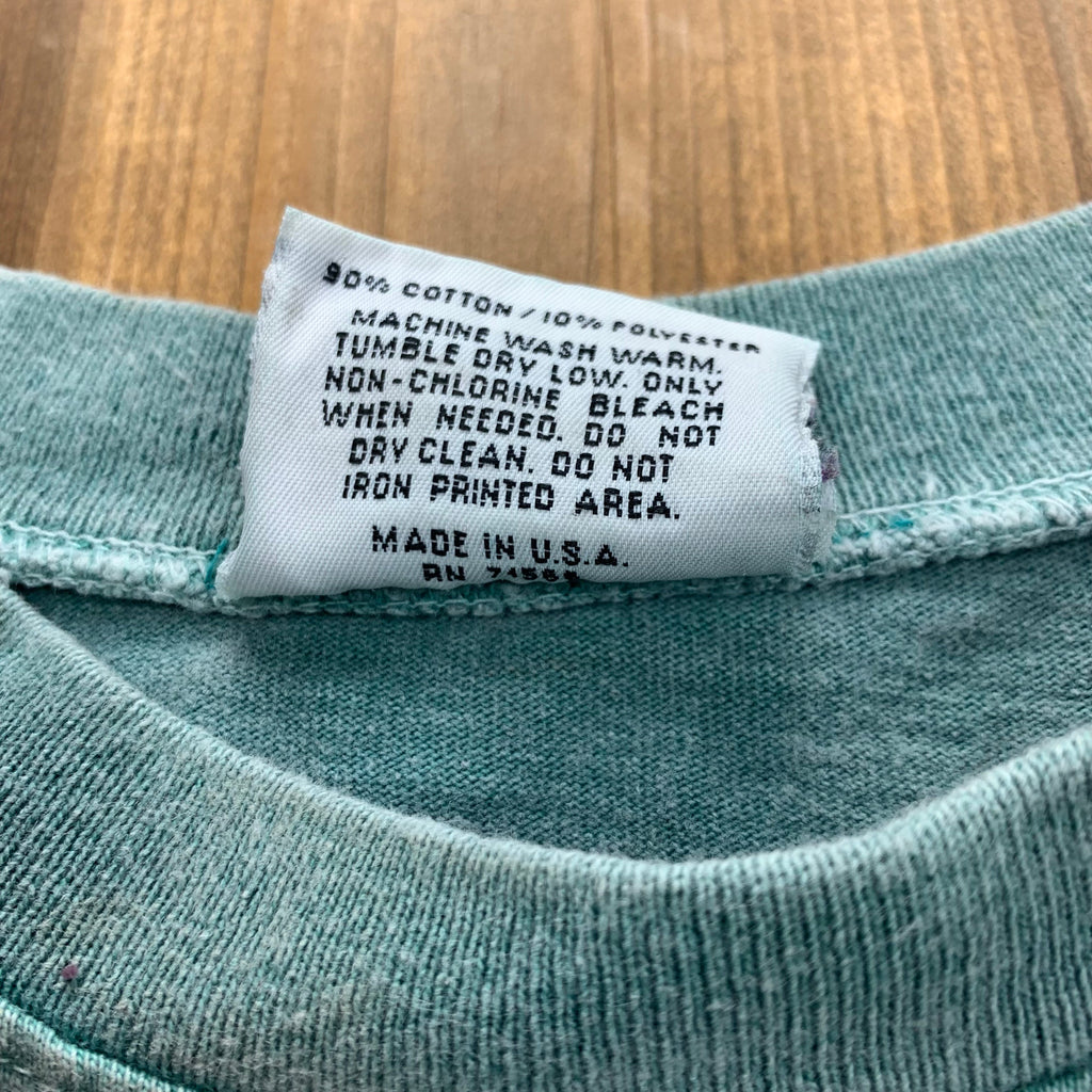 Vintage 90's Embroidered Dolphins T-Shirt