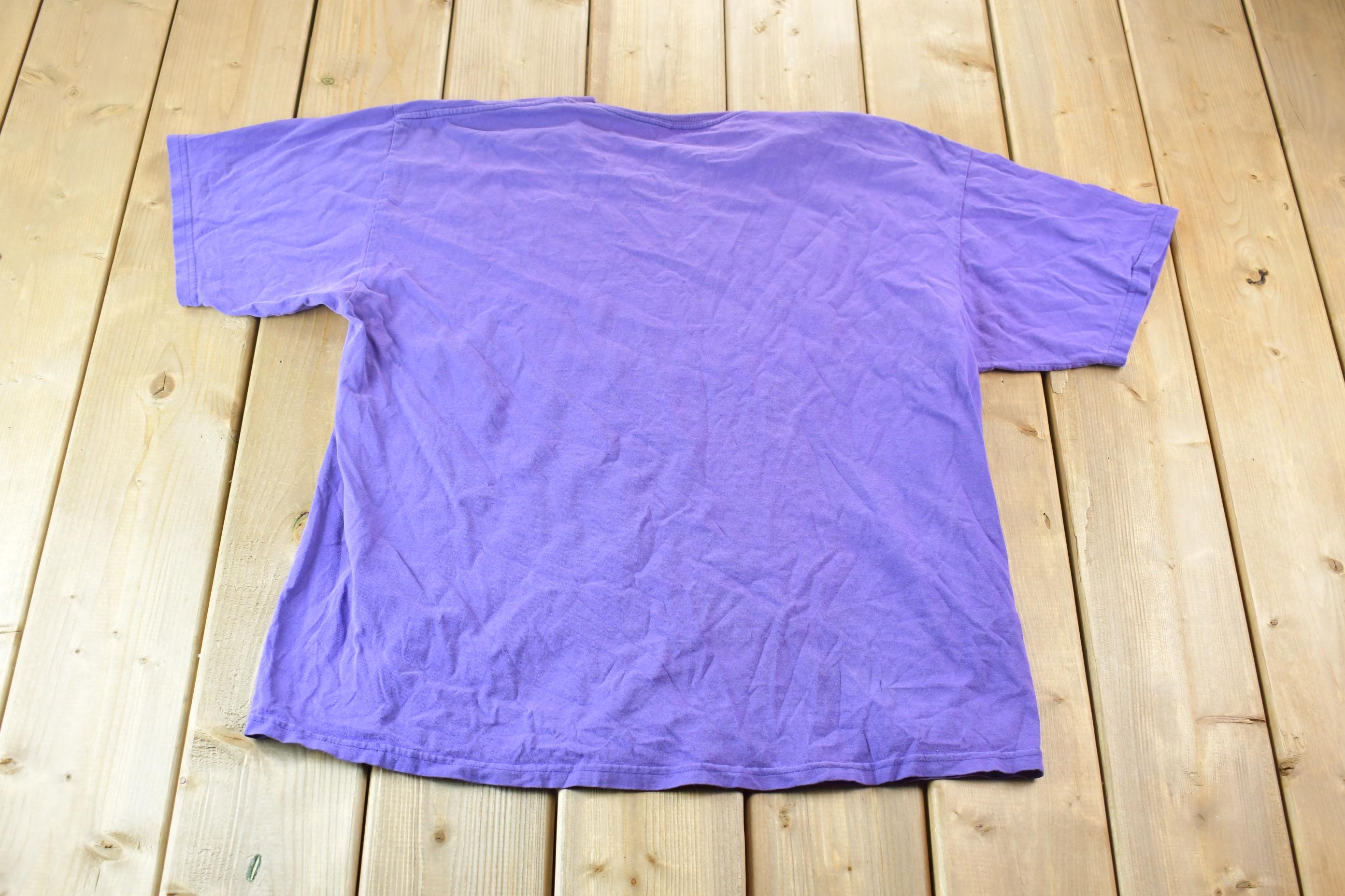 Vintage 1990s NFL Football Graphic T-Shirt