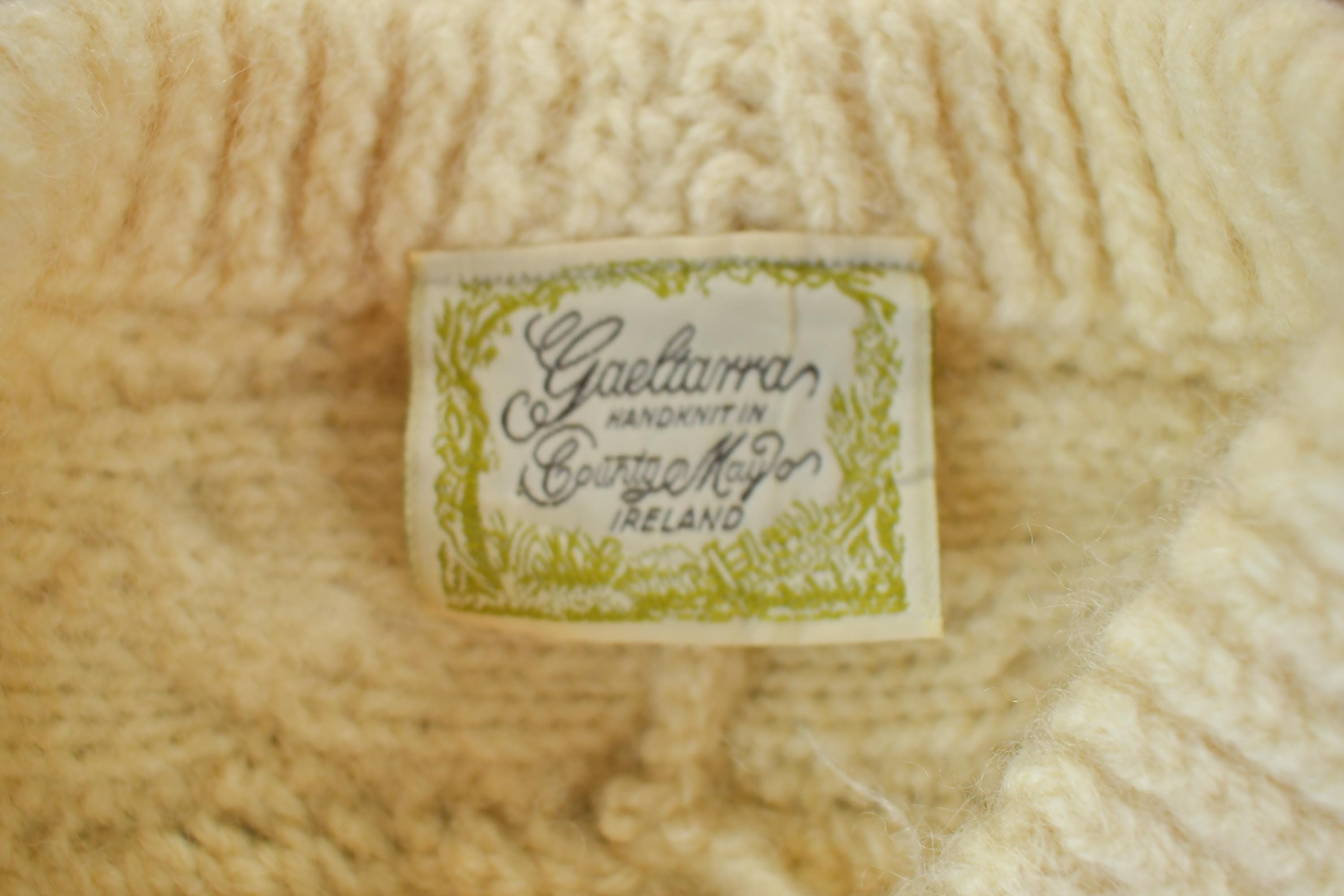 Vintage 1990s Gaeltarra Hand Cable Knit In Ireland Wool Crewneck Sweater