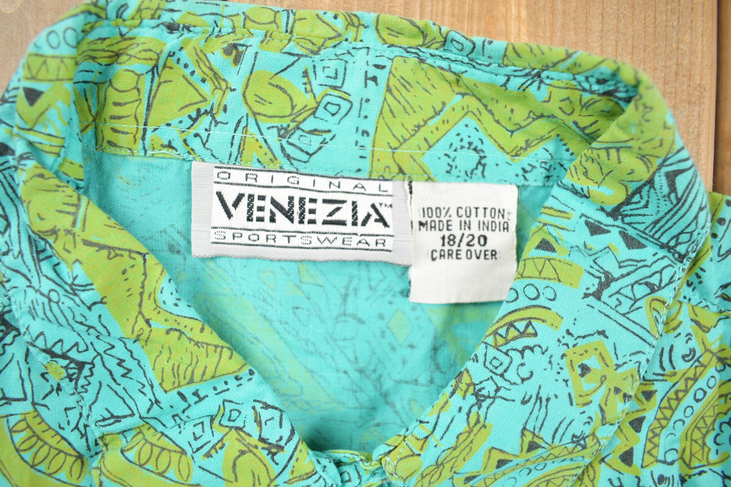 Vintage 1990s Venezia All Over Print Button Up Blouse