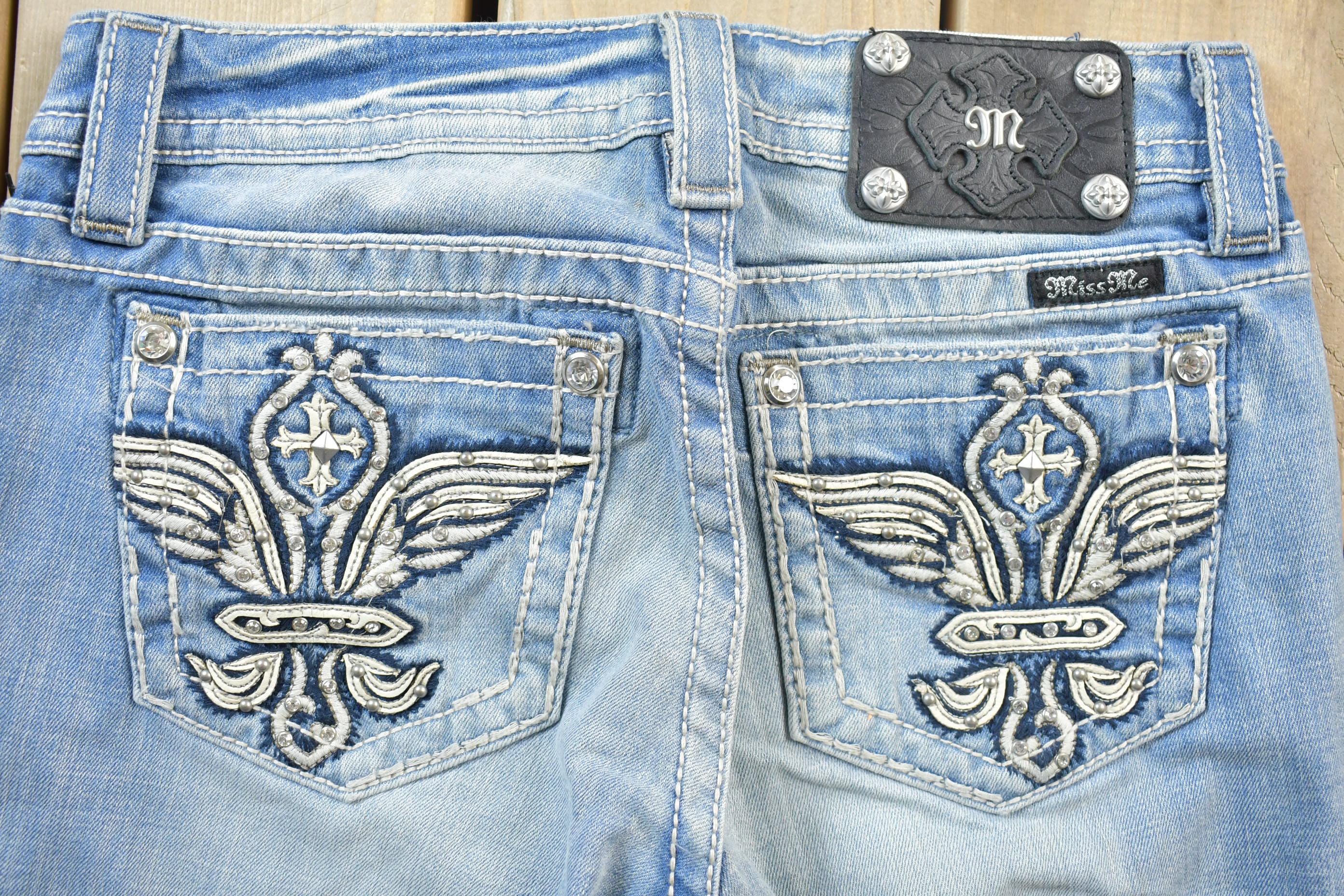 Vintage Y2K Miss Me Bedazzled Low Rise Jeans Size 26x32