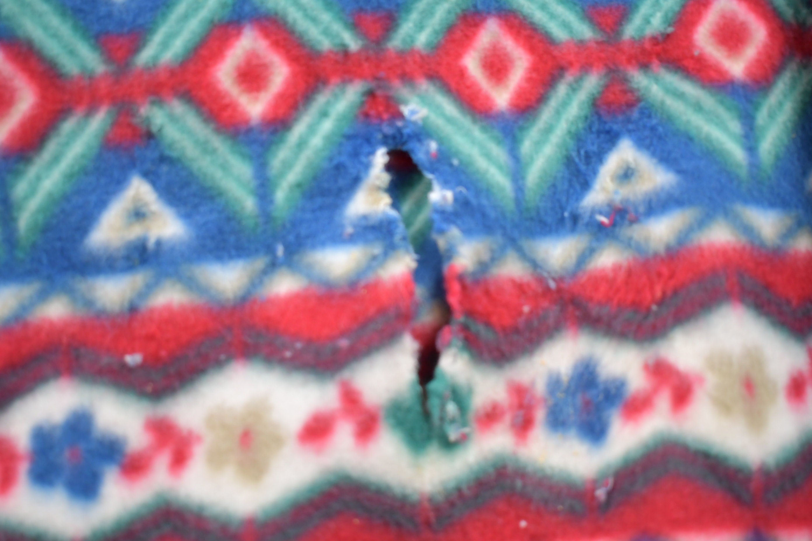 Vintage 1990s Alfred Dunner Patterned Fleece Sweater