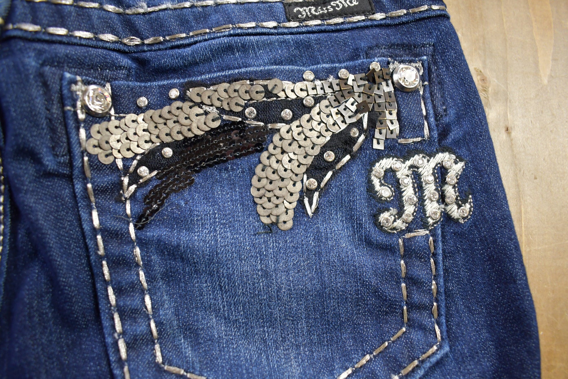 Vintage Y2K Miss Me Bedazzled Low Rise Jeans Size 26x32