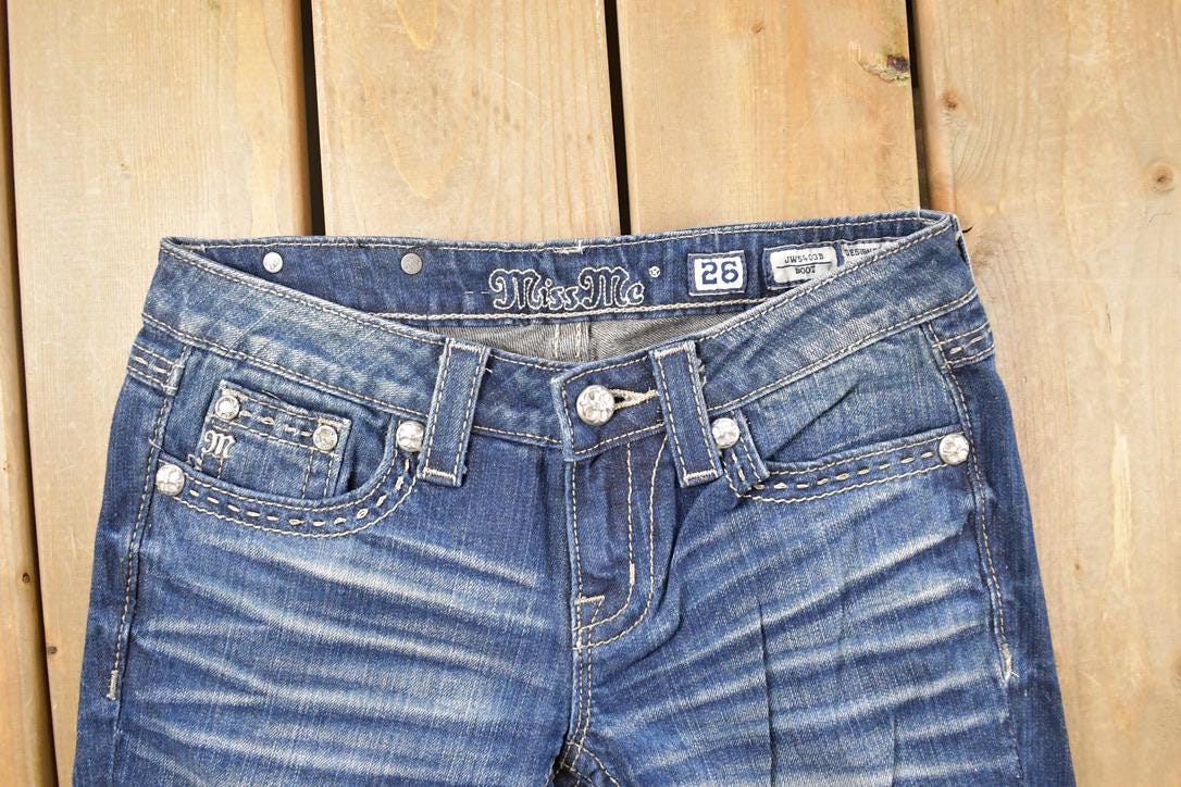Vintage Deadstock Y2K Miss Me Bedazzled Low Rise Jeans Women's Size 26x31