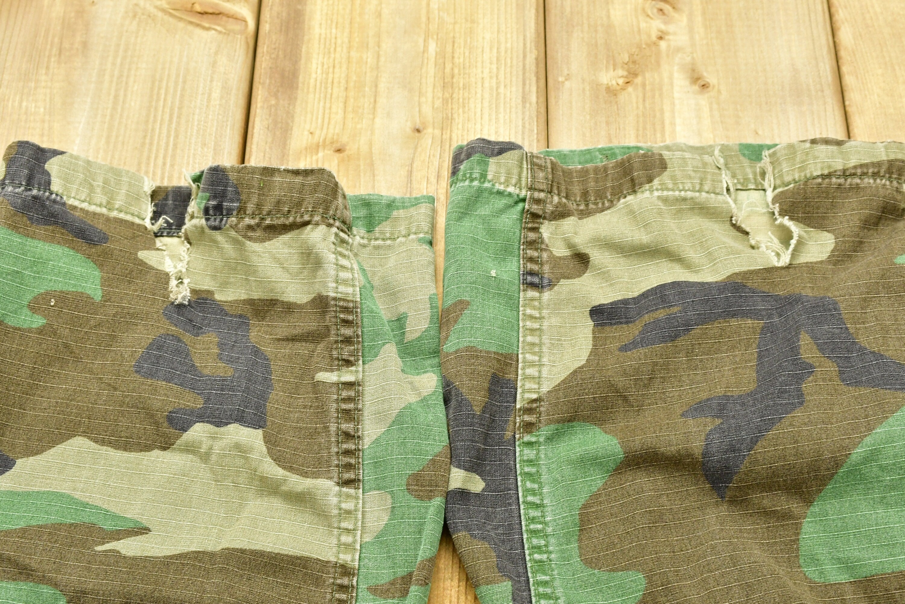 Vintage 1990 Camouflage Cargo Pocket Army Pants Size 32