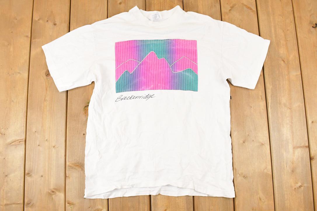 Vintage 1990s Breckenridge Souvenir Neon Mountains Travel T-Shirt Men's M