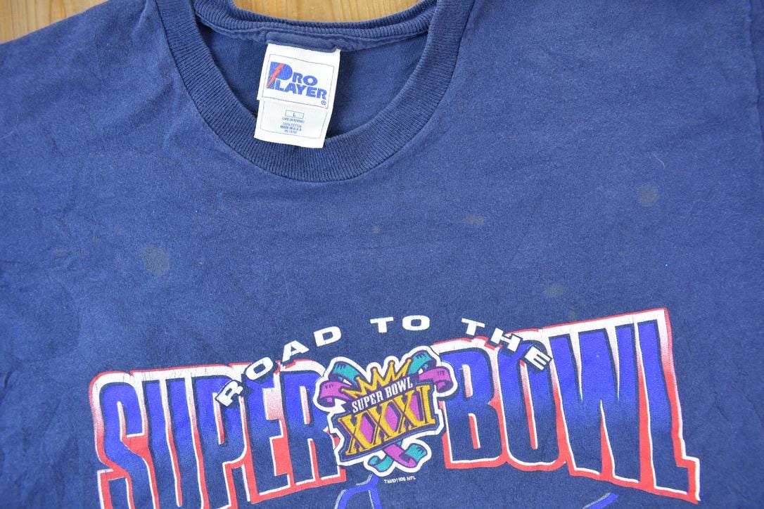 Vintage 1990a New England Patriots Pro Player Sportswear Graphic Sleeveless T-shirt
