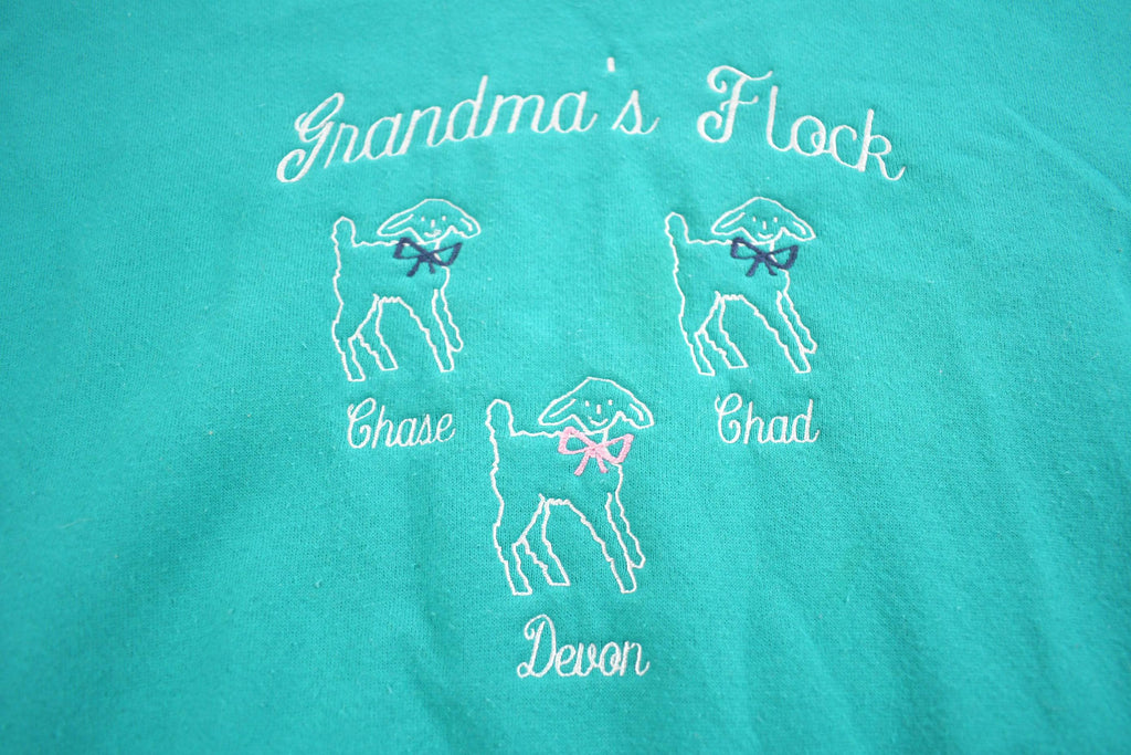 Vintage 1990s Grandmas Flock Dogs Embroidered Crewneck Sweatshirt Made In USA