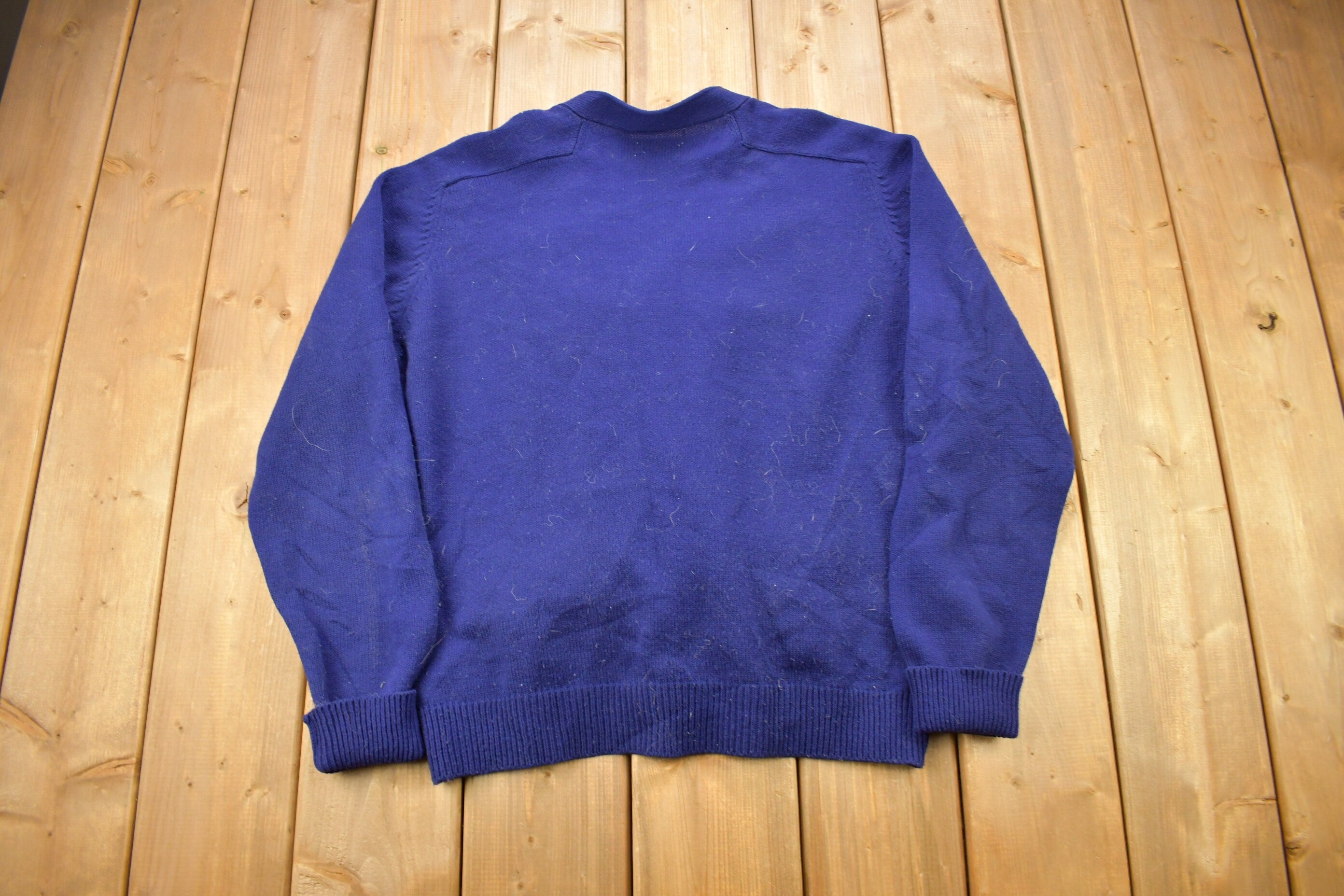 Vintage 1940s Blank Blue Knitted Cardigan Sweater