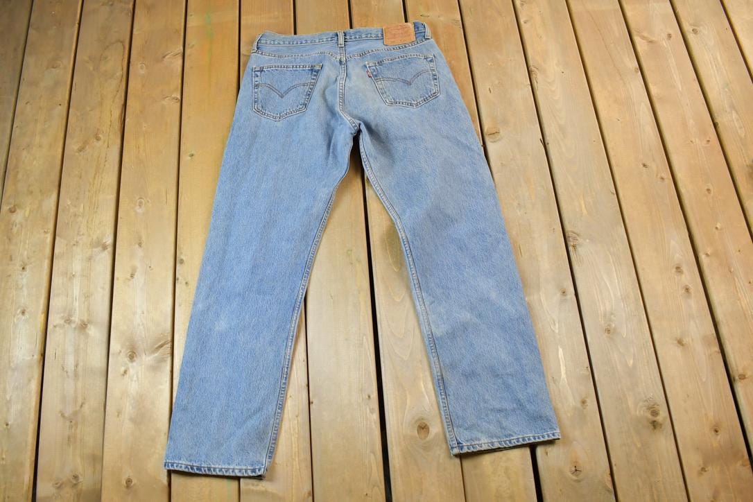 Vintage 1990s Levi Strauss 501 Red Tab Button Fly Denim Jeans Size